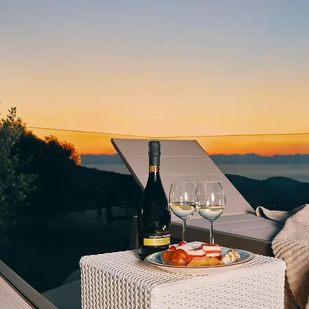Lauri With Private Pool Laureana Cilento
